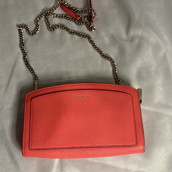 kate spade Handbags - Kate Spade Margaux East West Crossbody Peachy